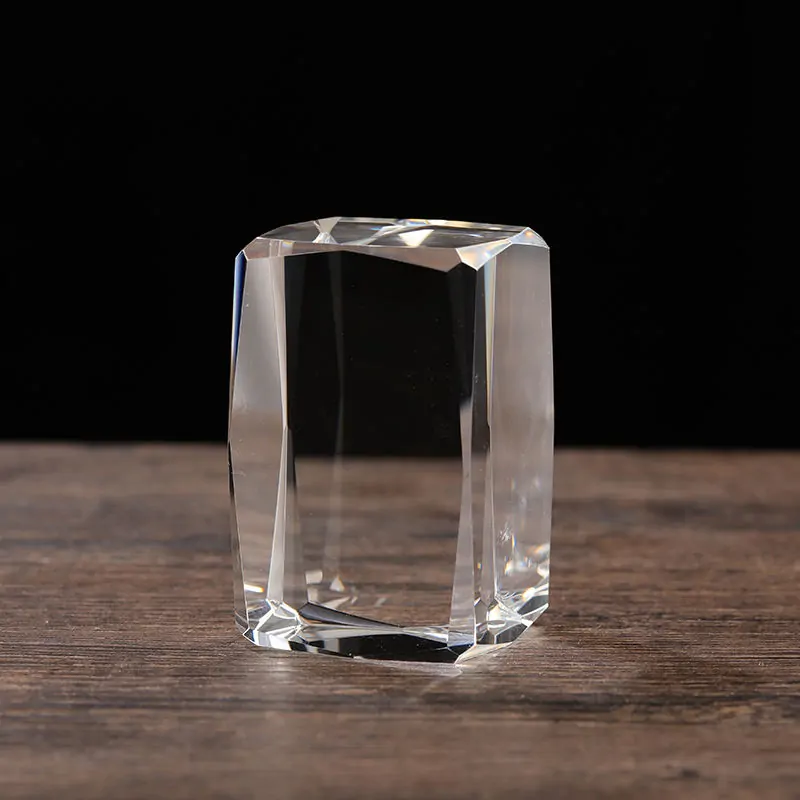 Premium diamond crystal block for laser engraving, photo crystal printing, and personalized crystal gift designs.